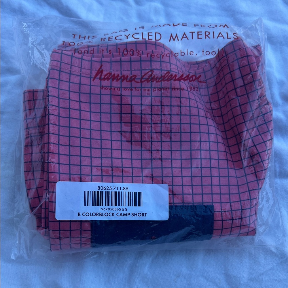Hanna Andersson Coloblock Red and Navy Camp Grid Shorts::NWT::2T - Picture 7 of 7